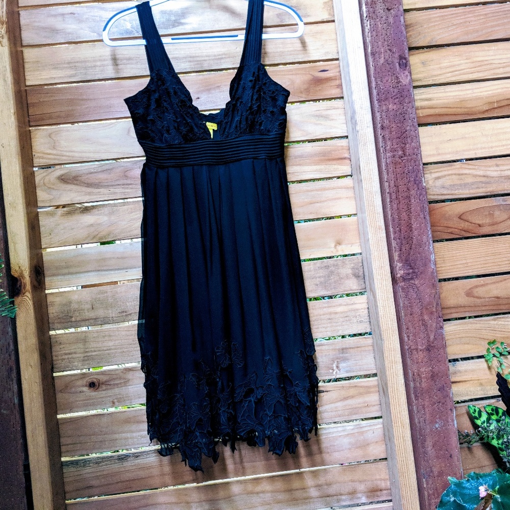 Sexy yet classy Catherine Malandrino 6 silk dress
